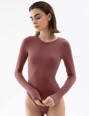 CREW NECK LONG-SLEEVE BODYSUIT-PUMIEY-RED BROWN-MODEL FRONT 
